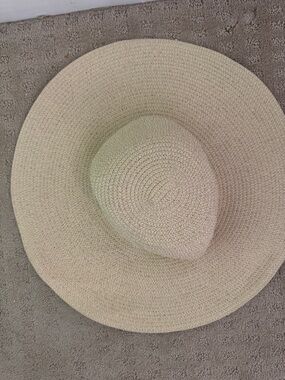 3. COST 🛑LAST 1!  Ribbon Hat Tan Beach Summer Resort Vacation Sun Straw Ribbon